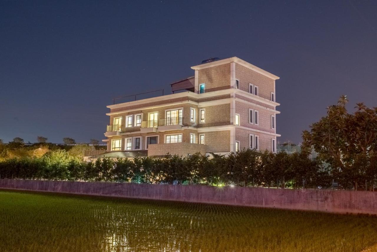 ซุย เกิง หยวน ฟาร์ม บี แอนด์ บี Apartment Yilan ภายนอก รูปภาพ